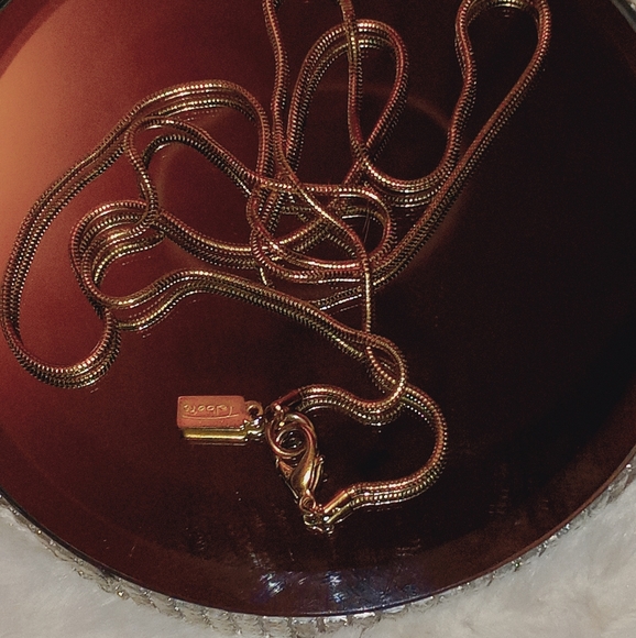 "TALBOTS" Gold Rope Chain Necklace w/ TALBOTS Charm - Picture 4 of 7